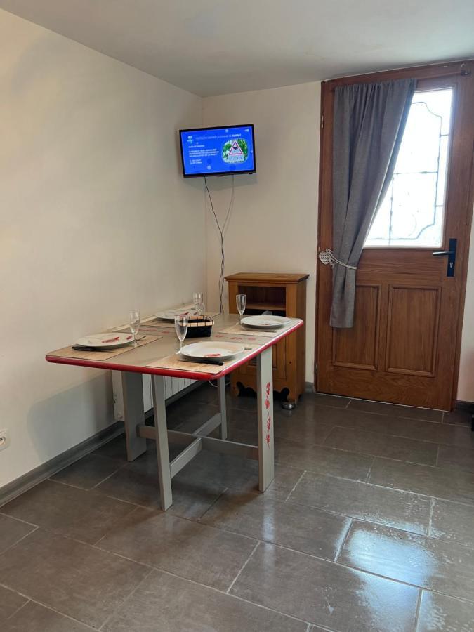 Tres Bel Appartement Bleu Монклар Экстерьер фото
