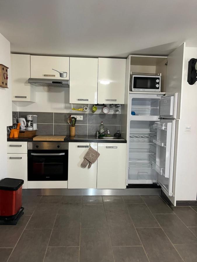 Tres Bel Appartement Bleu Монклар Экстерьер фото